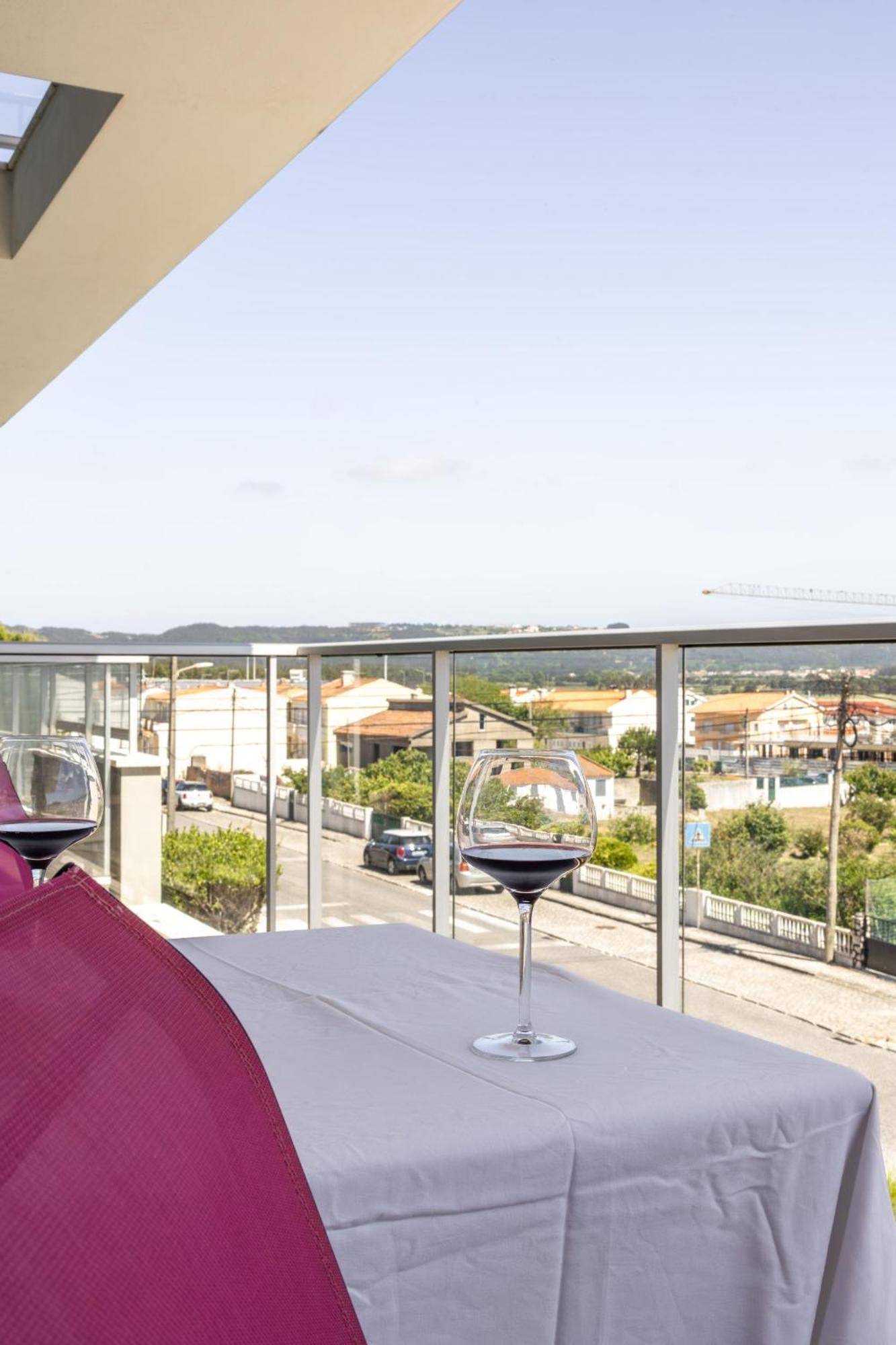 Sunrise - Com Vista Para A Vila São Martinho do Porto Zewnętrze zdjęcie